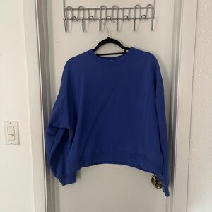 Old Navy Classic Crewneck Sweatshirt in Cobalt Blue